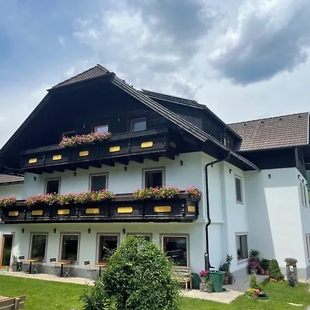 Guest house Lungau 3*